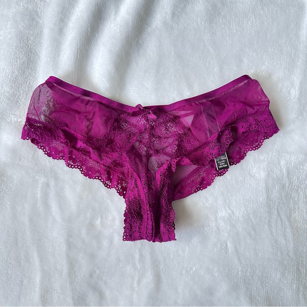 Victoria’s Secret • Very Sexy Lace Cheeky Panties • Purple • Size XS